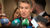 Feijóo se reúne con autónomos para escuchar propuestas y denunciar el "sablazo" del Gobierno