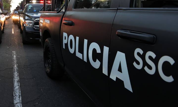 Balean a abogado frente al Poder Judicial; PDI hiere a presunto agresor