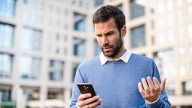 Con estas dos simples configuraciones podrá recuperar los datos de su celular cuando se caigan