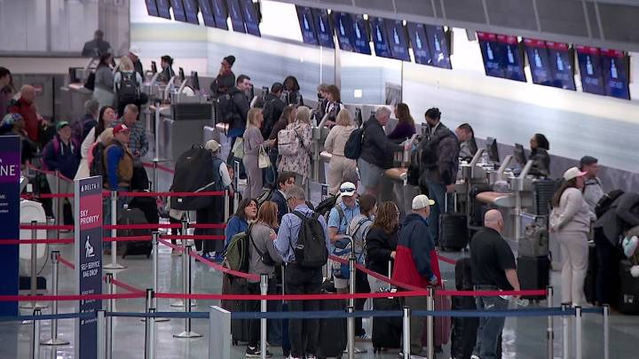 Airports face disruptions amid government shutdown