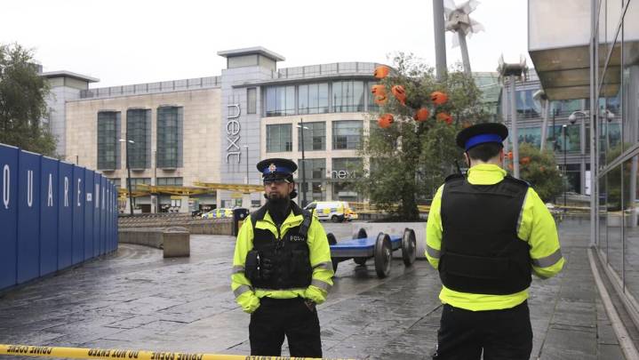 Manchester sotto shock: attacco alla sinagoga nel giorno di Yom Kippur, due morti e diversi feriti