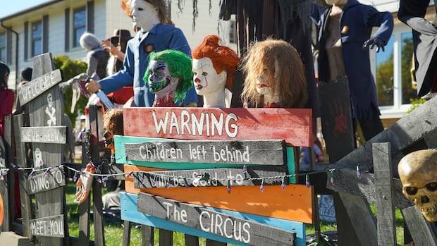 Londoners gear up for ultimate double-header as World Series collides with Halloween