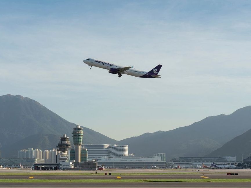 Cargo aircraft skids off Hong Kong runway, killing 2 people