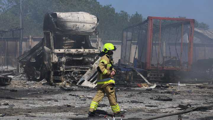 Incendios de infraestructura energética en Ucrania por ataques rusos