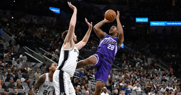 Brice Sensabaugh and Walter Clayton Jr. show adaptability in overtime loss to Spurs