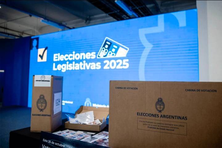La Dirección Nacional Electoral realizó el simulacro previo a las Elecciones Legislativas