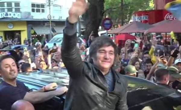 Milei continúa la campaña de LLA en Santiago del Estero y Tucumán