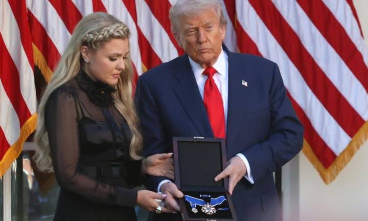 Trump entrega de forma póstuma la Medalla Presidencial de la Libertad a Charlie Kirk