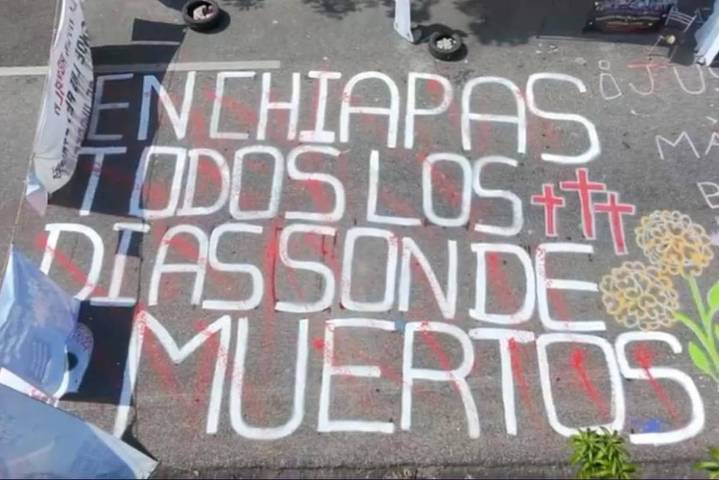 Madres en Resistencia de Chiapas se mantienen en plantón por 21 días frente a la FGE