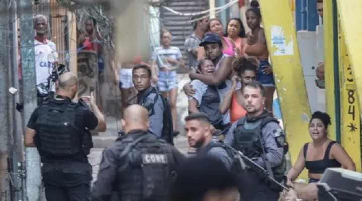 Aumenta a 132 el número de fallecidos en Río de Janeiro tras la operación policial.