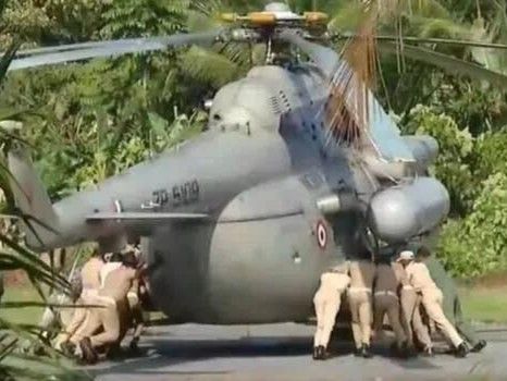 President Murmu's helicopter sinks on helipad in Kerala:No big damage reported; President moved out safely
