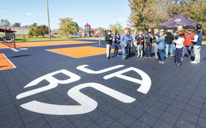 Community leaders dedicate new pickleball courts at Grant Park