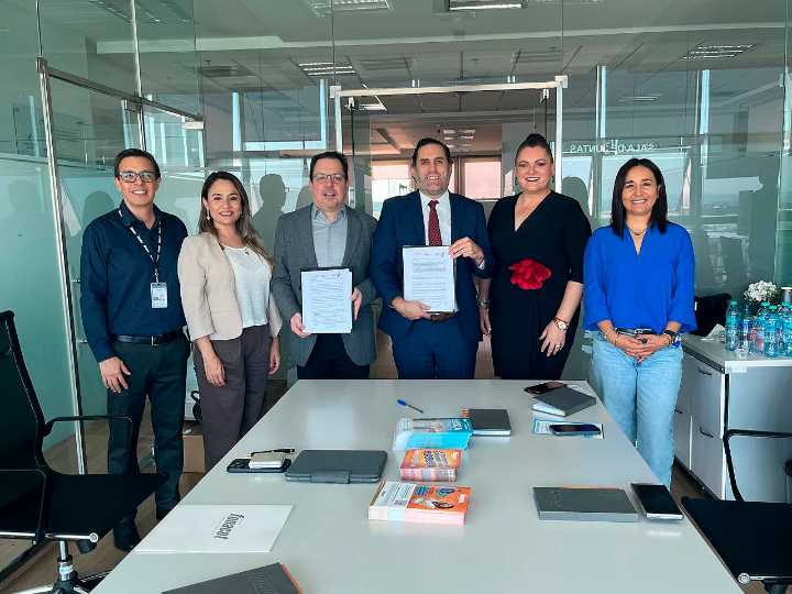 Fortalece Fonacot difusión de créditos con financiamiento fácil y barato