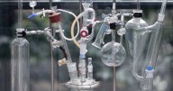 Nobel winning Aussie professor had big chemistry ideas