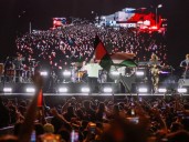“No nos pueden dividir”: Residente canta frente al muro entre México y Estados Unidos