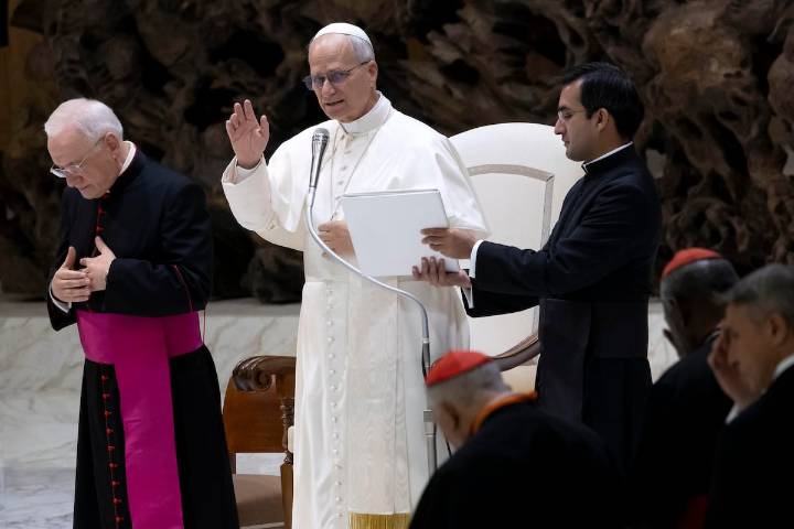 El Papa León XIV se reúne con víctimas de abusos del clero