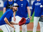 Sudbury fans to combine watching the Blue Jays and turkey dinner 