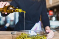 No gastés de más. Averiguá si el aceite de oliva que tenés en tu casa es de calidad y si lo conservás correctamente