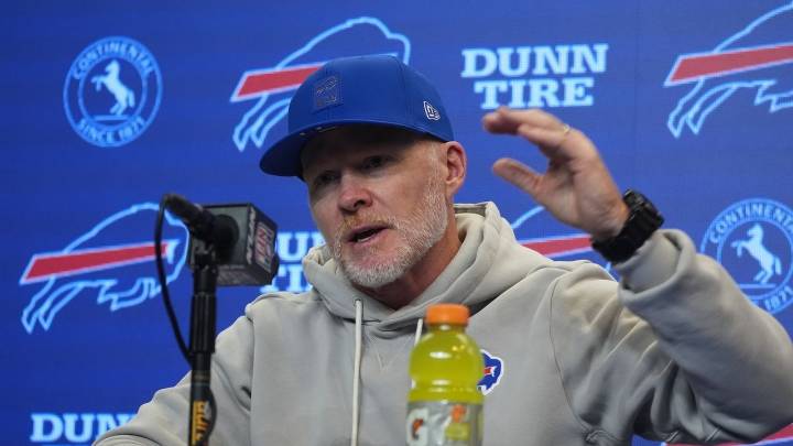 Bills coach McDermott says he and coordinator Brady are on same page on team's passing struggles
