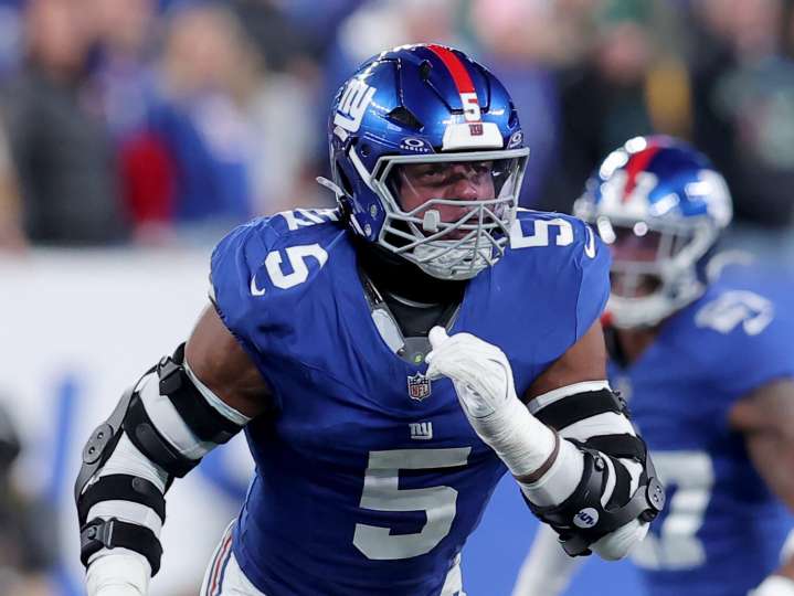 Giants won't trade star pass-rusher at the deadline -