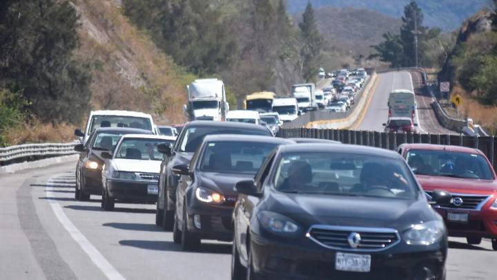 “Atentado económico” instalar casetas de peaje en la zona: Coparmex