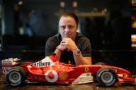 Felipe Massa va por arrebatarle título de 2008 a Hamilton
