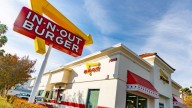 Hundreds wait hours for In-N-Out limited