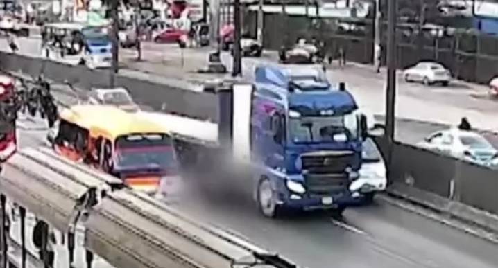 Tráiler atropella y mata a policía que regresaba a casa en Los Olivos