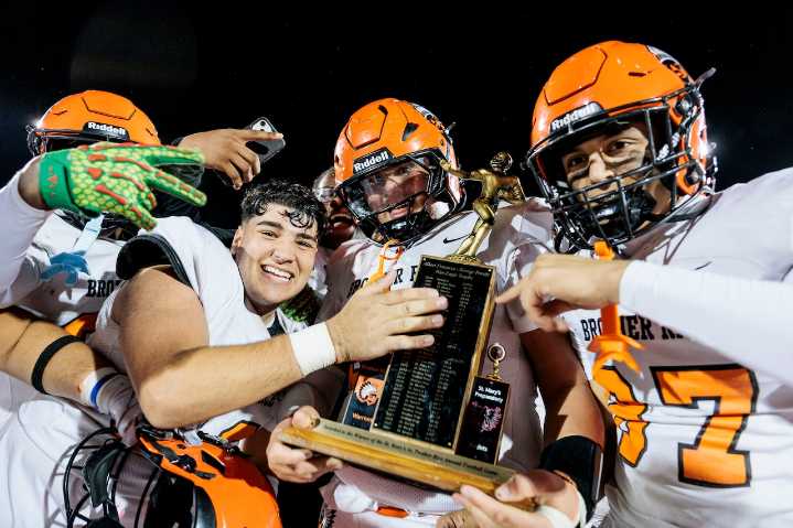 Catholic High School League football roundup for Week 8: Brother Rice upsets St. Mary’s