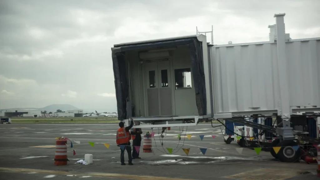 Reanudan operaciones en el AICM tras presencia de neblina