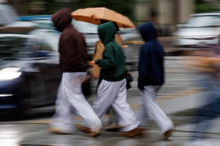 Flood advisories issued as storm moves through Bay Area