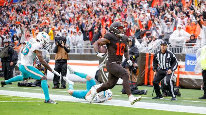 Quinshon Judkins scores 3 touchdowns as Browns roll to 31-6 win over Dolphins – NBC 6 South Florida