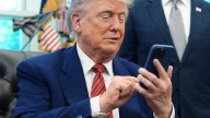 Quién es Russell Vought y por qué el vídeo que Trump ha hecho con su cara e IA causa tanta polémica