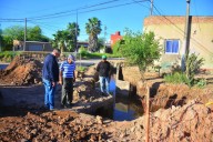 Castelli: el intendente Pío Sander recorrió obras de desagüe en ejecución