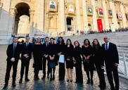 Delegación opositora asiste a misa de canonización en el Vaticano