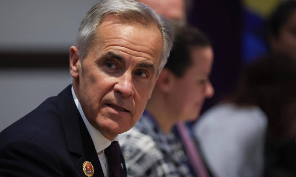 Carney hablará con Xi de comercio y podría eliminar los aranceles a vehículos eléctricos chinos