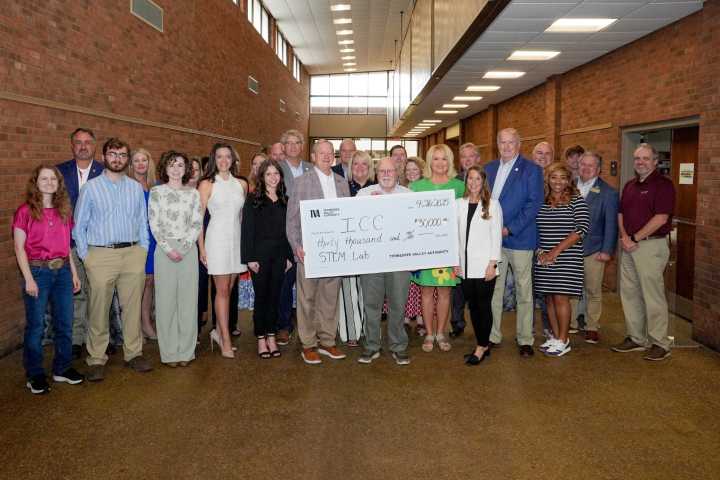 TVA makes $30K donation to build out STEM Lounge at Itawamba Community College in Tupelo