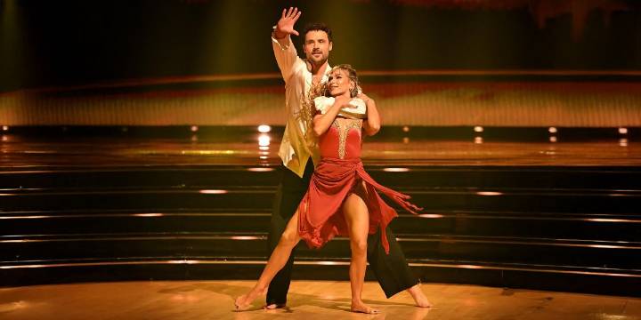 'DWTS' Viewers Say Dylan Efron Didn't Deserve the Highest Score of Dedication Night