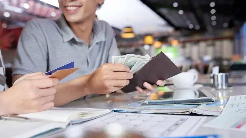 ¿Trabajarás este 1 de noviembre, Día de Todos los Santos? Conoce cómo calcular tu pago triple por feriado