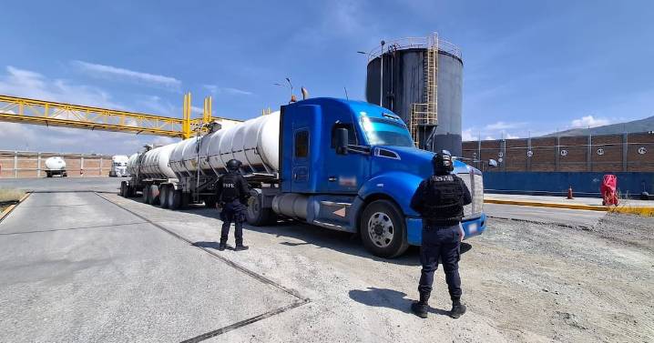 Aseguran en Guanajuato 1.6 millones de litros de hidrocarburos, el mayor decomiso en la historia del estado