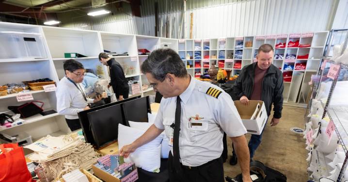 Delta fans line up to buy vintage airline merch at this monthly event