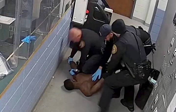 Former Lawrence police officer indicted by federal grand jury for allegedly assaulting detainee, lying about it in report