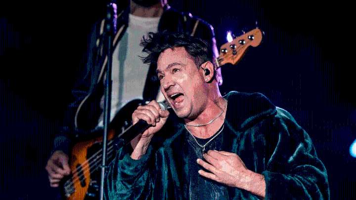 Discos. Tan Biónica oficializó el lanzamiento de El Regreso: fecha, invitados y el clip con terapia de grupo