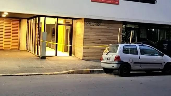 Palermo: cayó un ascensor desde un séptimo piso y nueve jóvenes quedaron atrapados