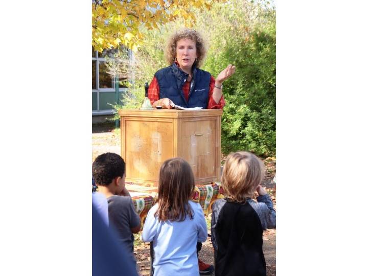Time capsule opened at former Hiscocks School Public School in Gananoque