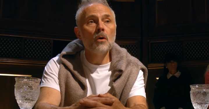 Viewers slam Edinburgh's Mark Bonnar after 'doing co-star dirty' on Celebrity Traitors