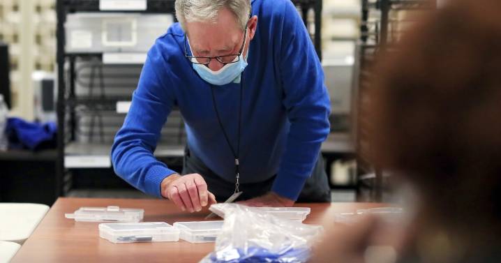 Poll workers still needed for next month's election