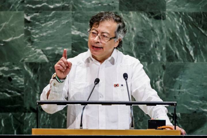 Analysis-Trump’s Colombia tariffs would flip US policy on drugs, trade