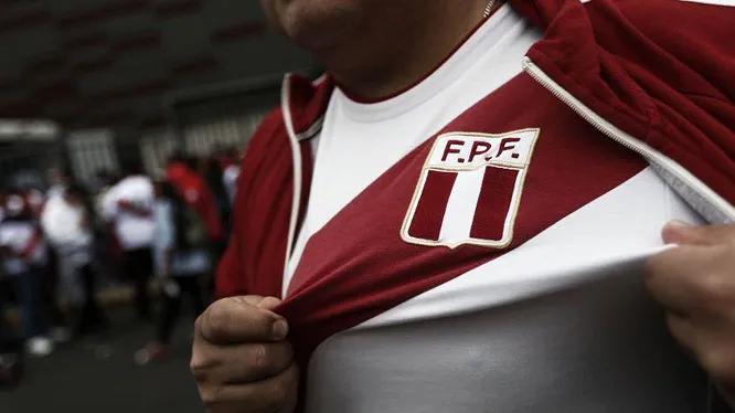 El boom del fútbol peruano y su impacto en los nuevos espacios deportivos digitales