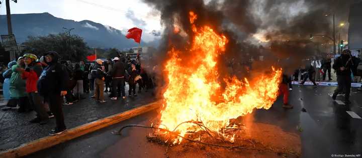 Ecuador declara estado de excepción ante la «Radicalización» de protestas indígenas